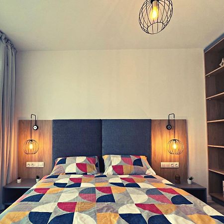 Panoramic Forest View Apartment Dumbravita  Buitenkant foto
